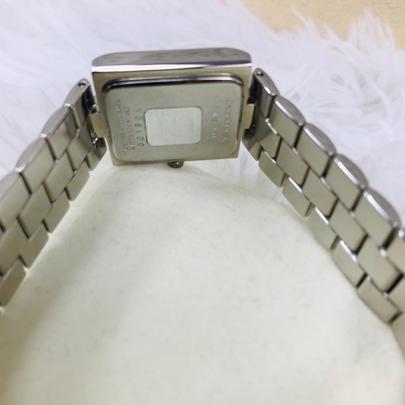 GIVENCHY SS UNISEX WATCH SQUARE FACE VGC - Picture 6 of 8